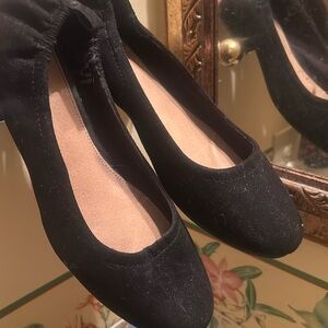 Brash Black Flats